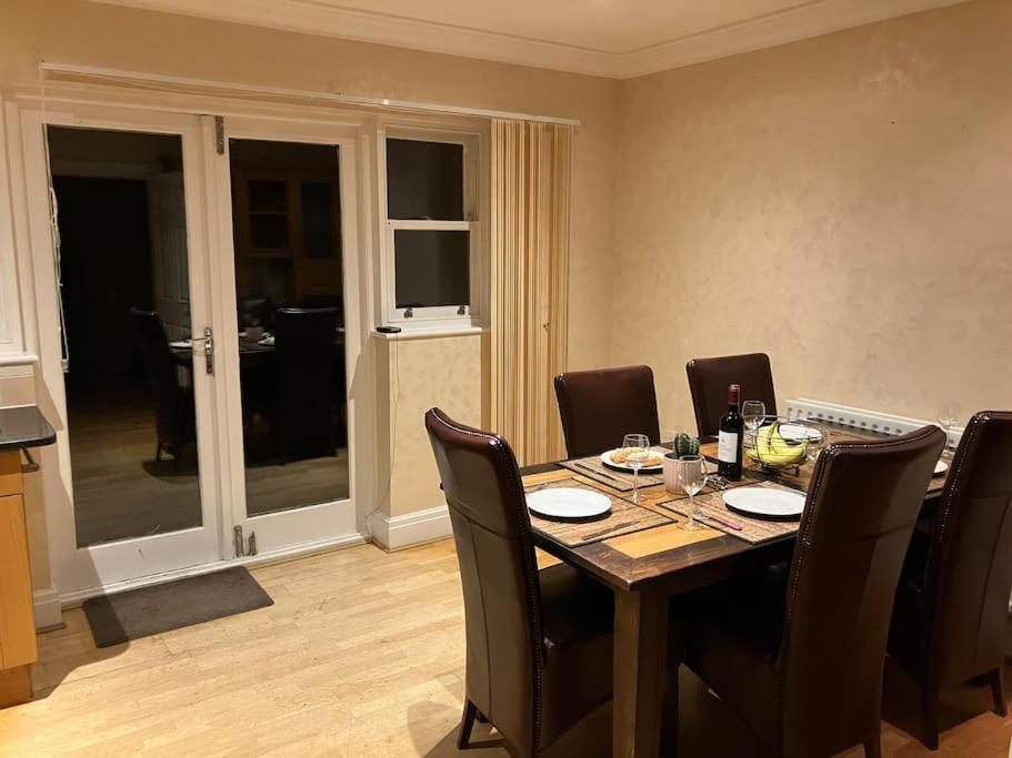 Central Chester Bedrooms Zewnętrze zdjęcie